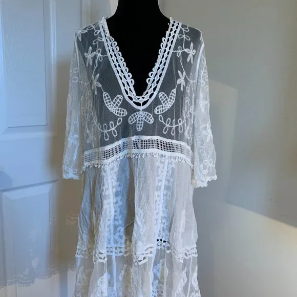Boho Lace Plunging Cover Up White - Picture 7 of 7